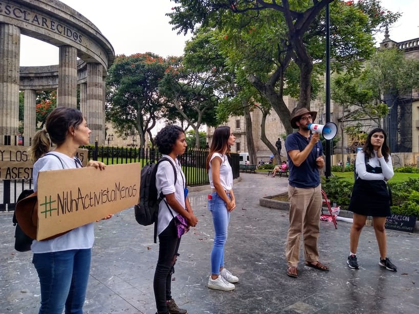 Rotonda de los Hombres Ilustres se reviste con los rostros de ambientalistas asesinados en México