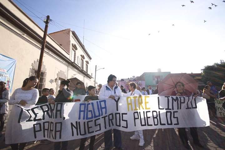 Mujeres, comunidad y resistencia